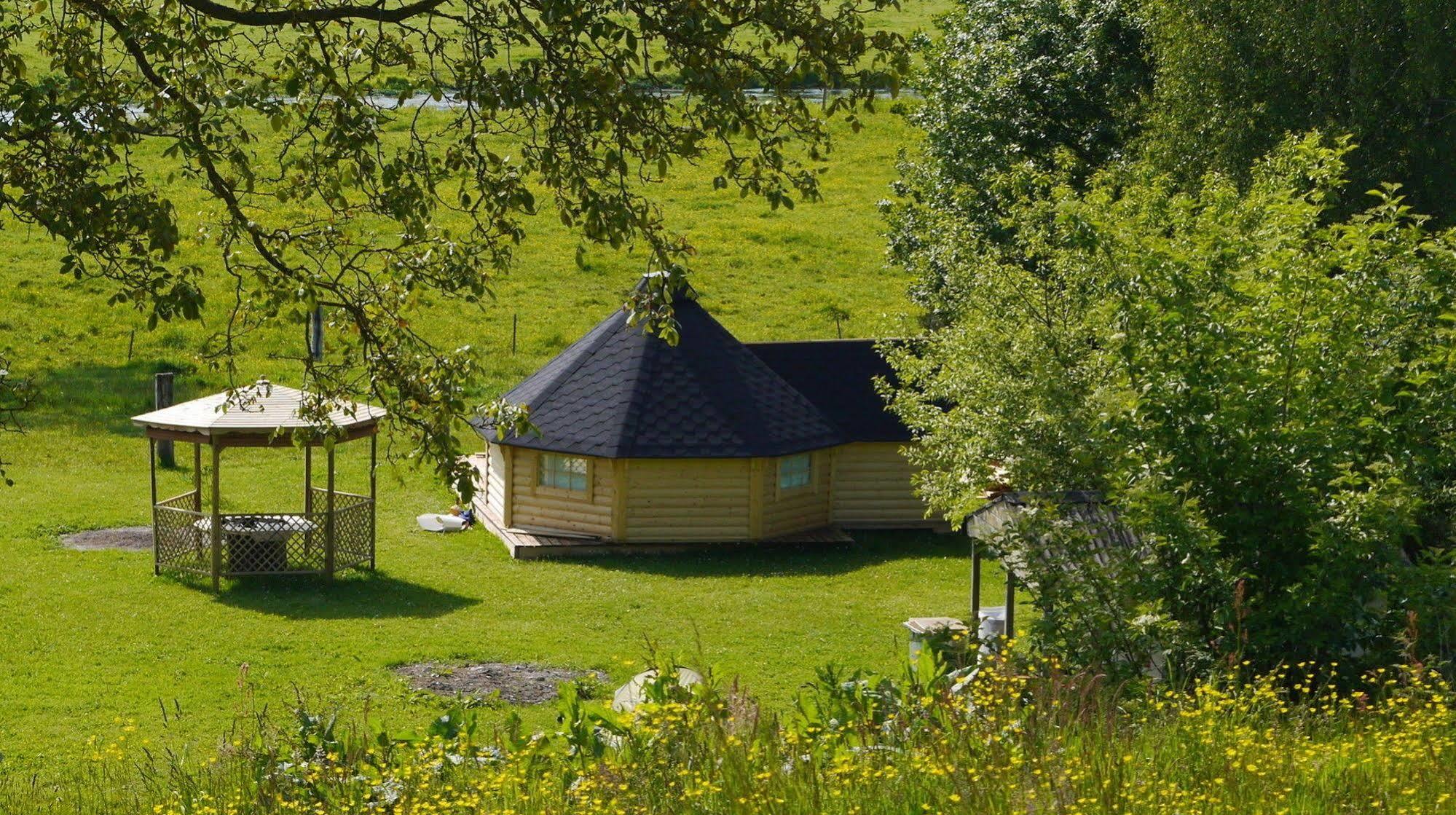 La Longere Des Nuits De Varenne Muchedent Exterior photo